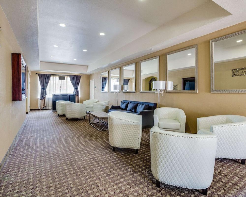 Comfort Suites Deer Park Pasadena photo 3