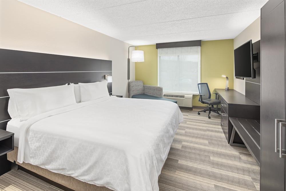 Holiday Inn Express & Suites Greenville-I-85 & Woodruff Rd by IHG photo 6