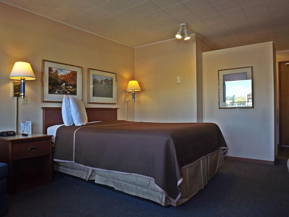 Travelodge by Wyndham Kalispell photo 3