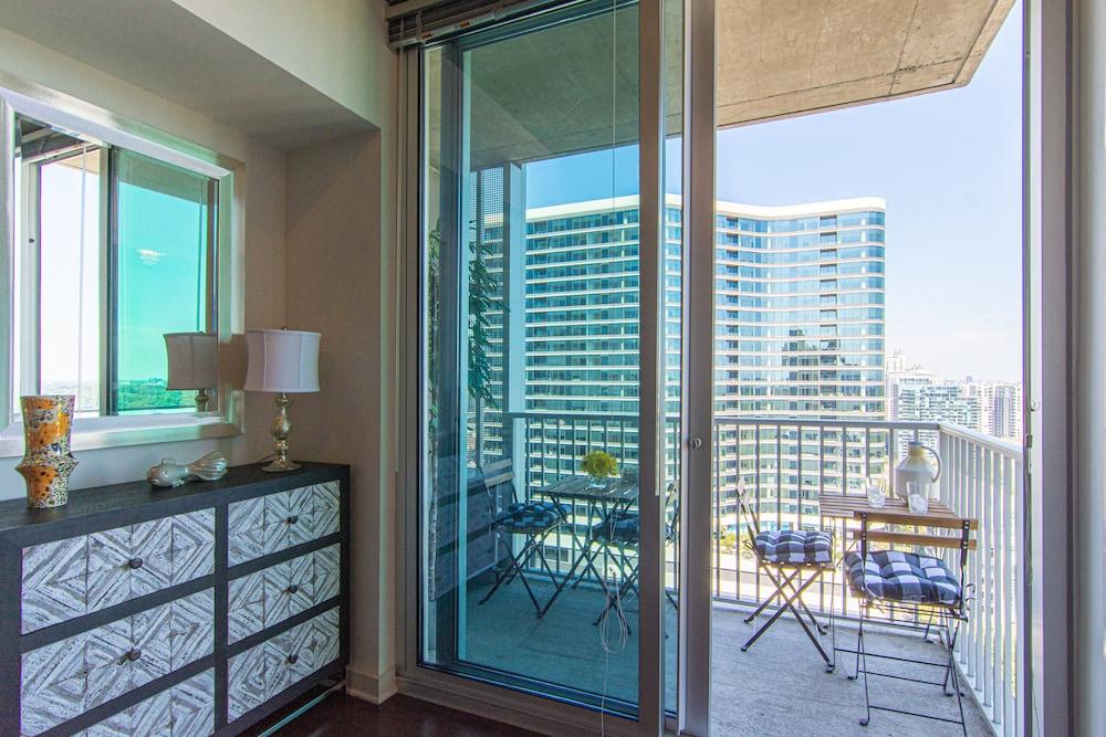 CHIC COLLECTION by NOHOTEL on 6th Street photo 5