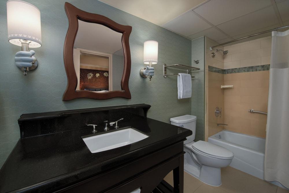 Disneyland Hotel photo 19