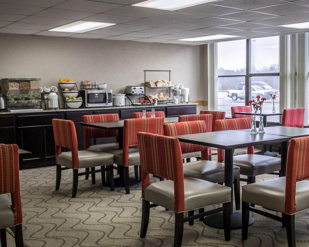 Comfort Inn Alliance photo 45