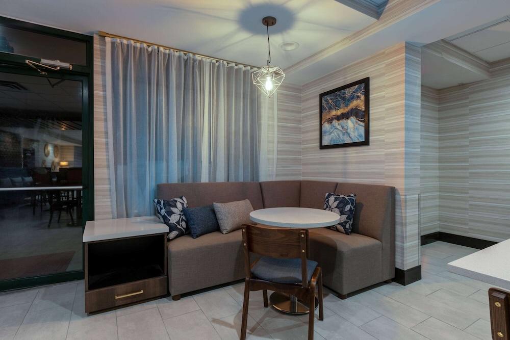 Wingate by Wyndham DFW / North Irving photo 5