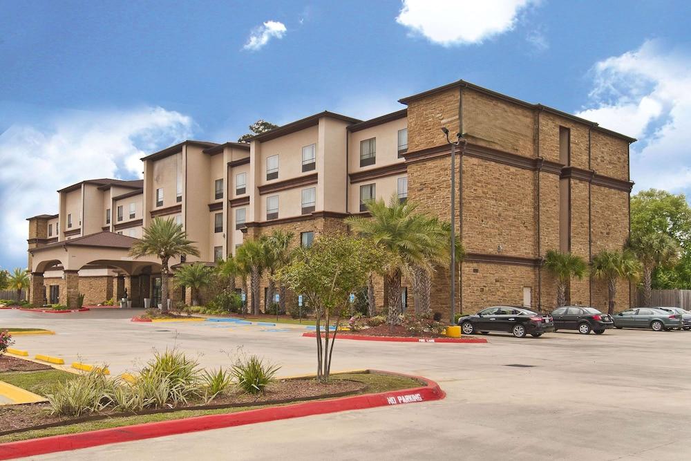 Wyndham Lake Charles Casino Area photo 10