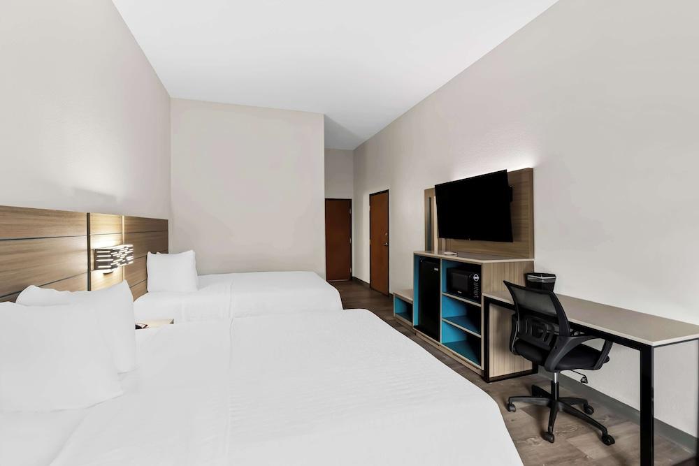 Sonesta Essential Beaumont photo 11