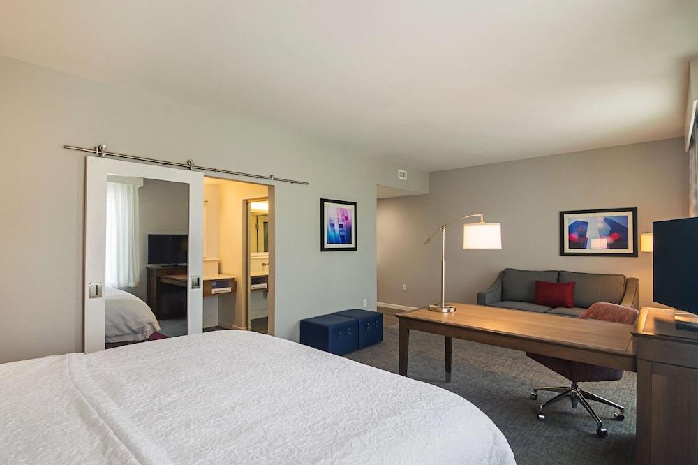 Hampton Inn & Suites Dallas/Richardson photo 14