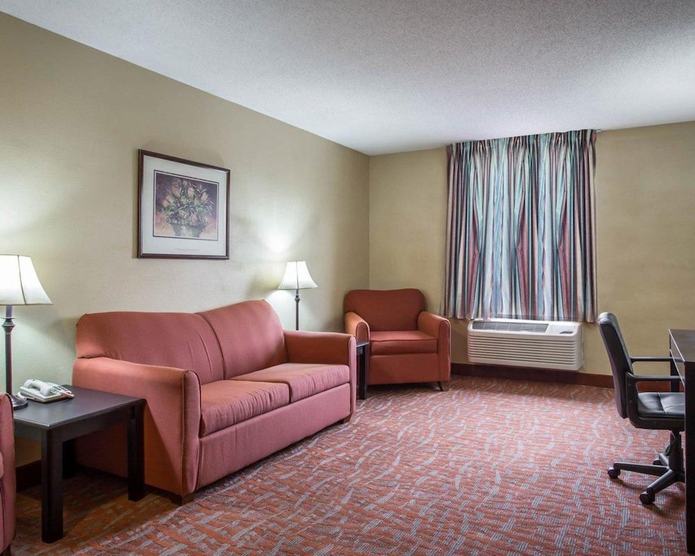 Quality Inn & Suites Monroe photo 8