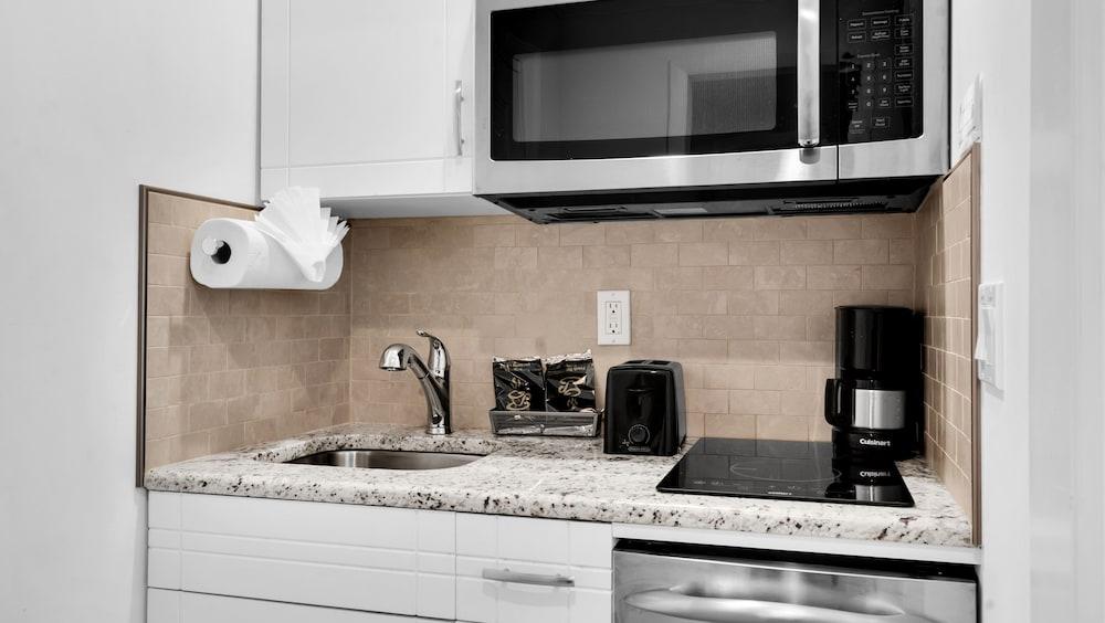 East Hampton House Resort photo 14