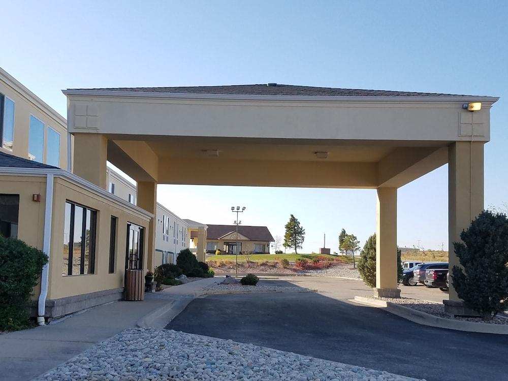 Baymont by Wyndham Limon photo 48