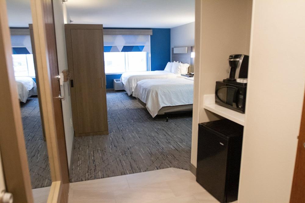 Holiday Inn Express Oneill by IHG photo 8
