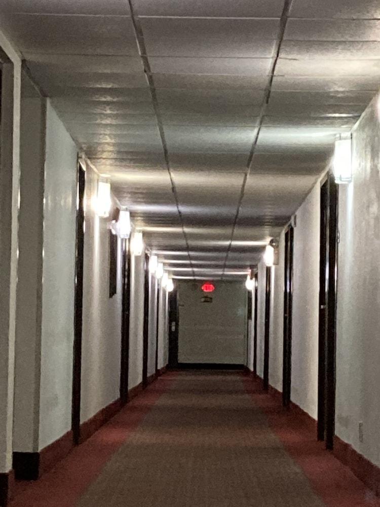 Quality Inn Somerset photo 40