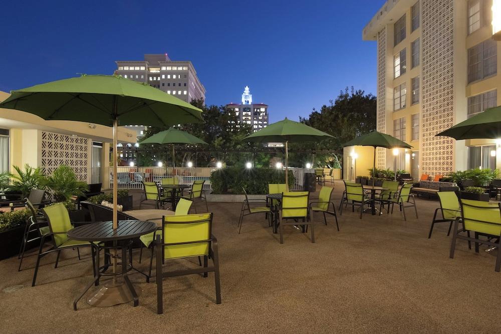 Courtyard Miami in Coral Gables by Marriott photo 36