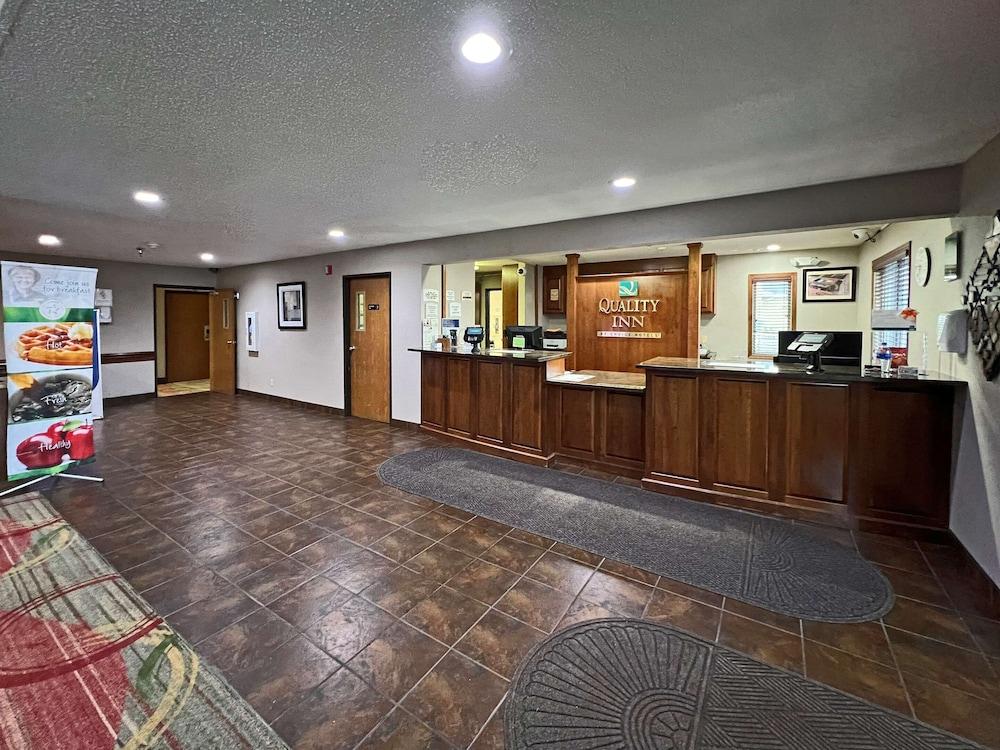 Quality Inn Mitchell I-90 photo 4