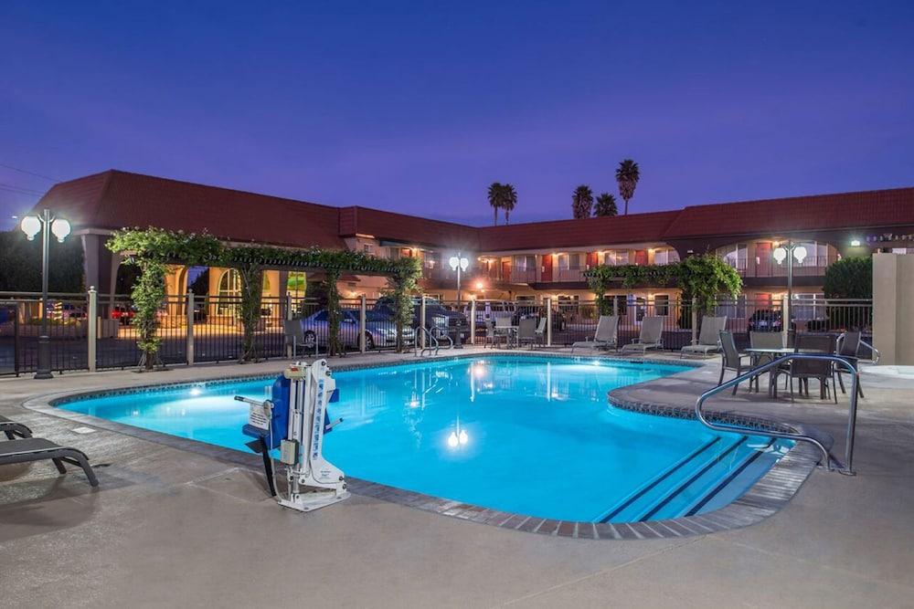 Laurel Inn Motel — hotel in Salinas