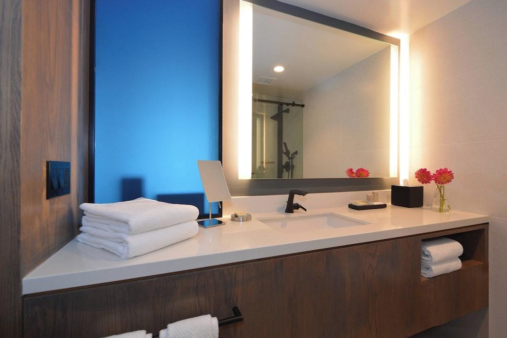 Renaissance Reno Downtown Hotel & Spa photo 33