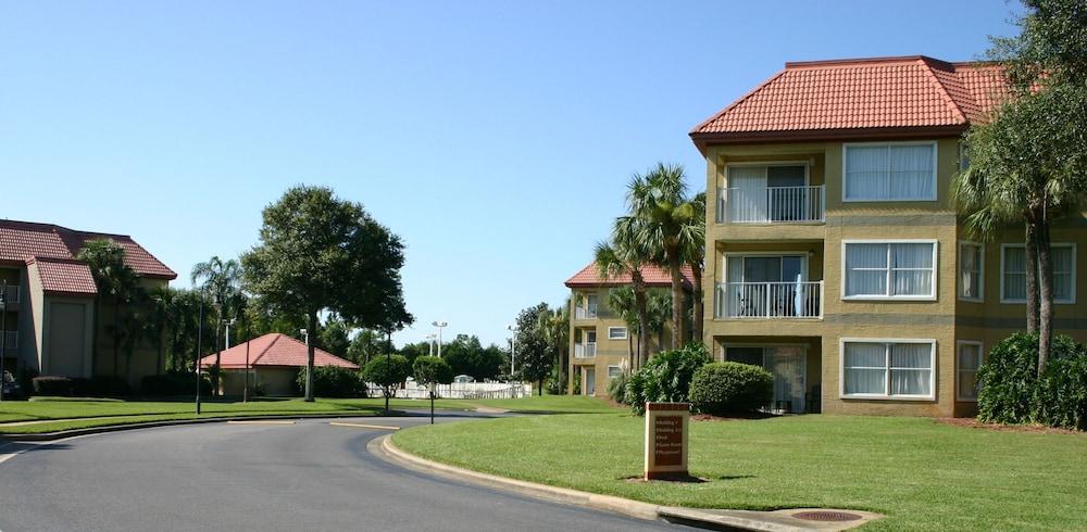 Parc Corniche Condominium Suite Hotel photo 64