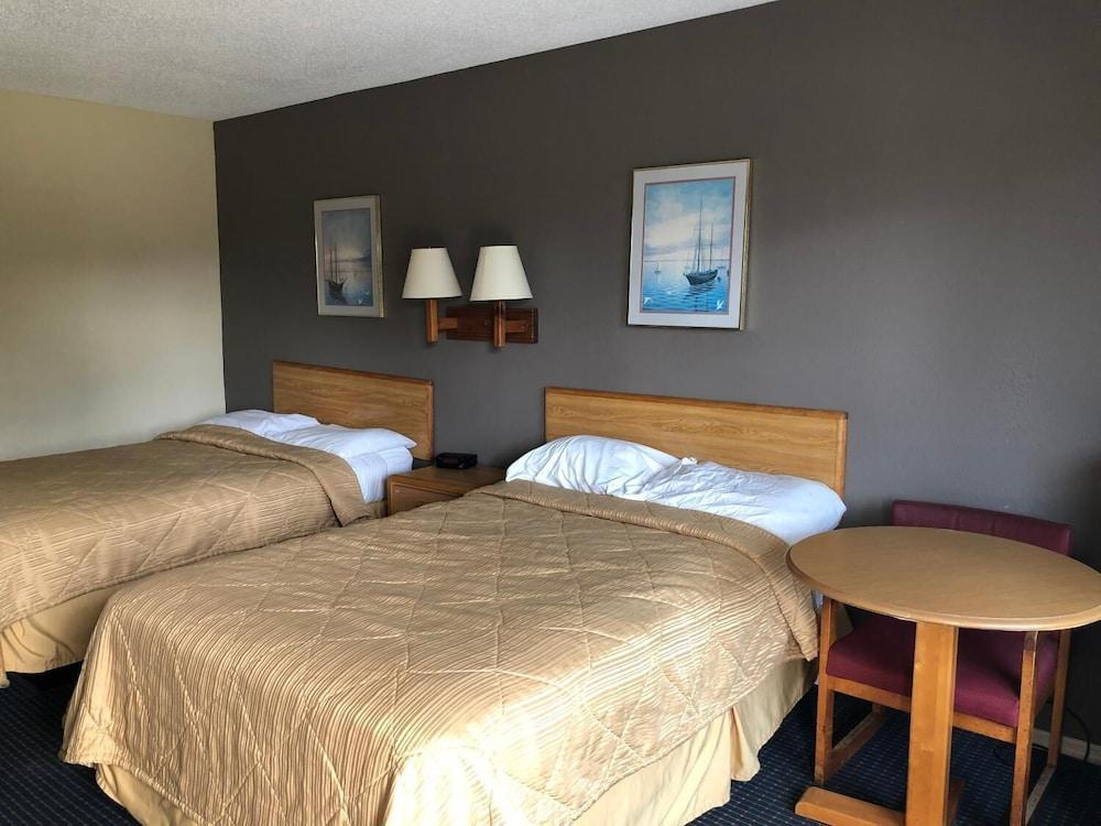 America's Best Inn photo 12