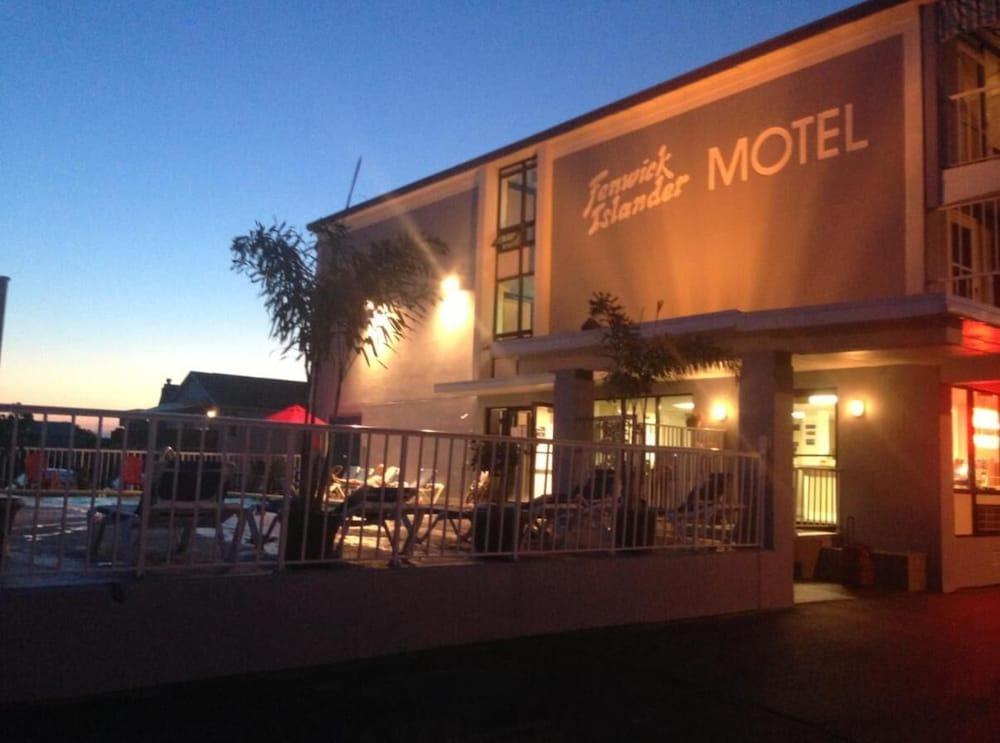 Fenwick Islander Motel photo 32