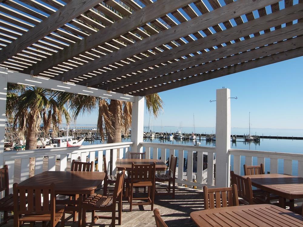 The Inn at Fulton Harbor photo 58