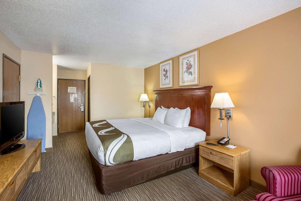 Quality Inn - Storm Lake photo 22