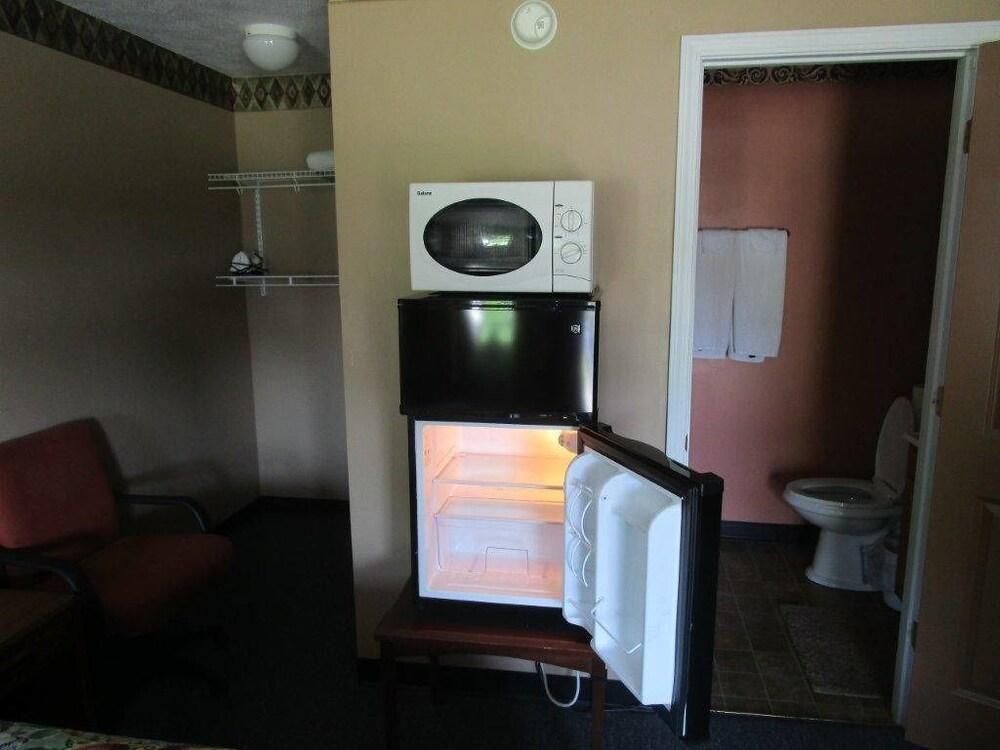 K-River Motel & Campground photo 6