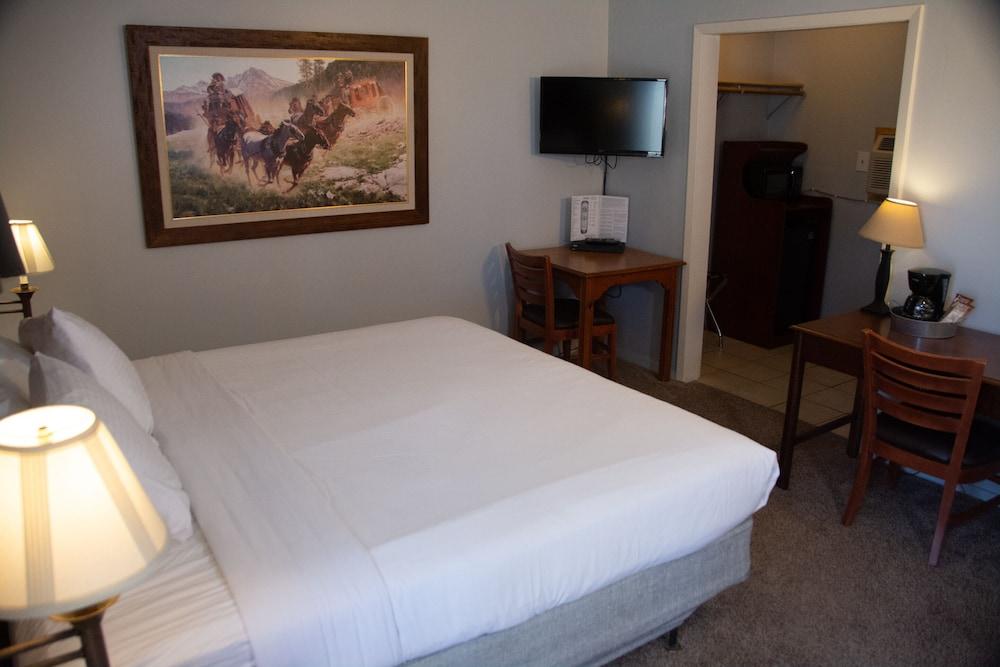 Holiday Motel photo 9
