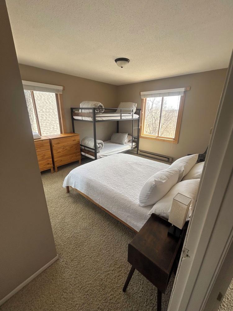 The Point - On Gull Lake — hotel in Brainerd