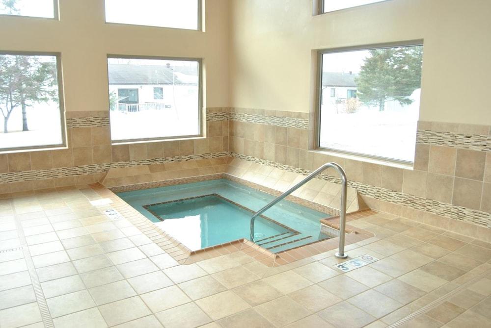 C'mon Inn Thief River Falls photo 20
