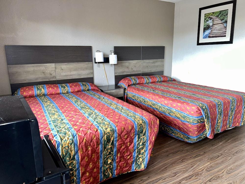 Americas Best Inn and Suites Fort Lauderdale North photo 4