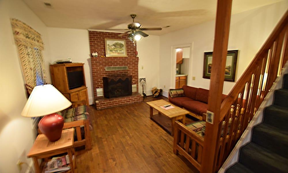 Graves Mountain Farm & Lodges photo 99