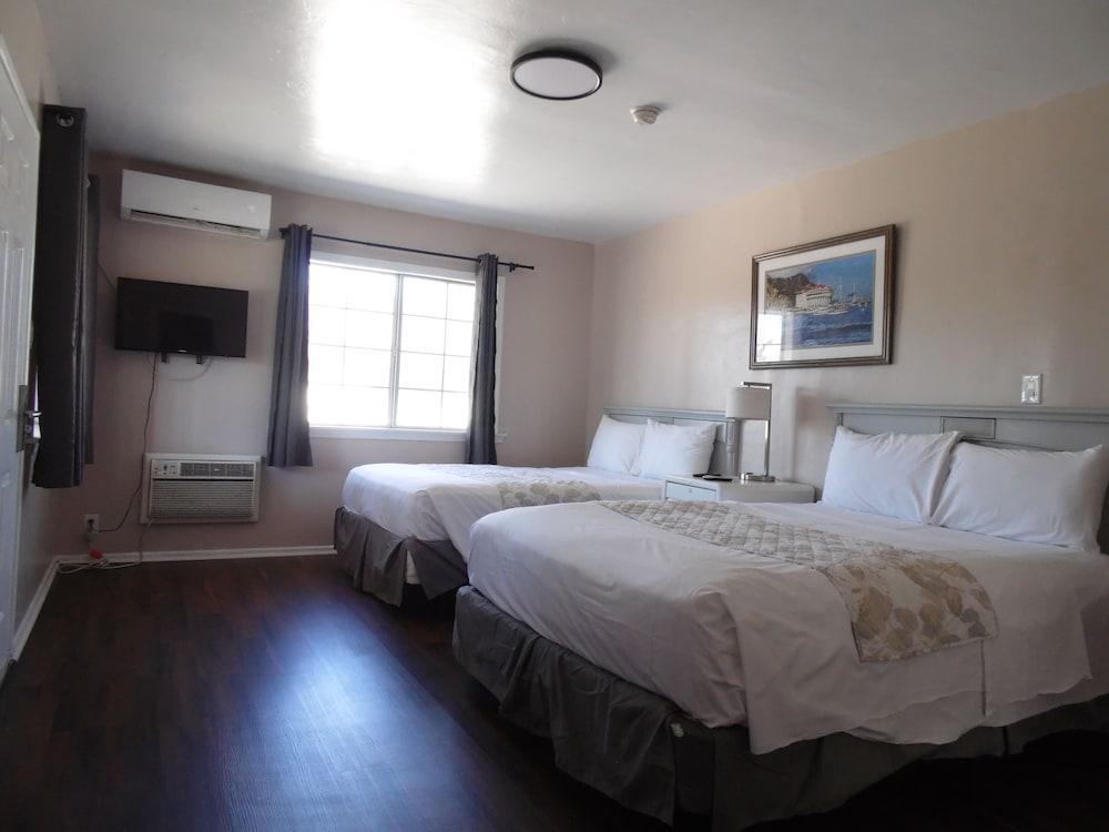 Elsinore Hot Springs & Lodge photo 15