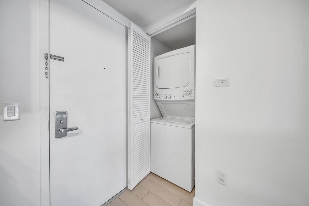 1209 B photo 33