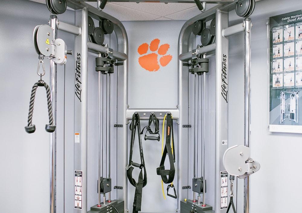Clemson University's James F. Martin Inn photo 13