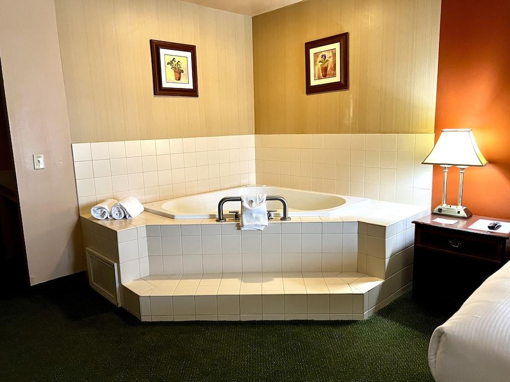 Hotel Mead Resorts & Conventions Center photo 98