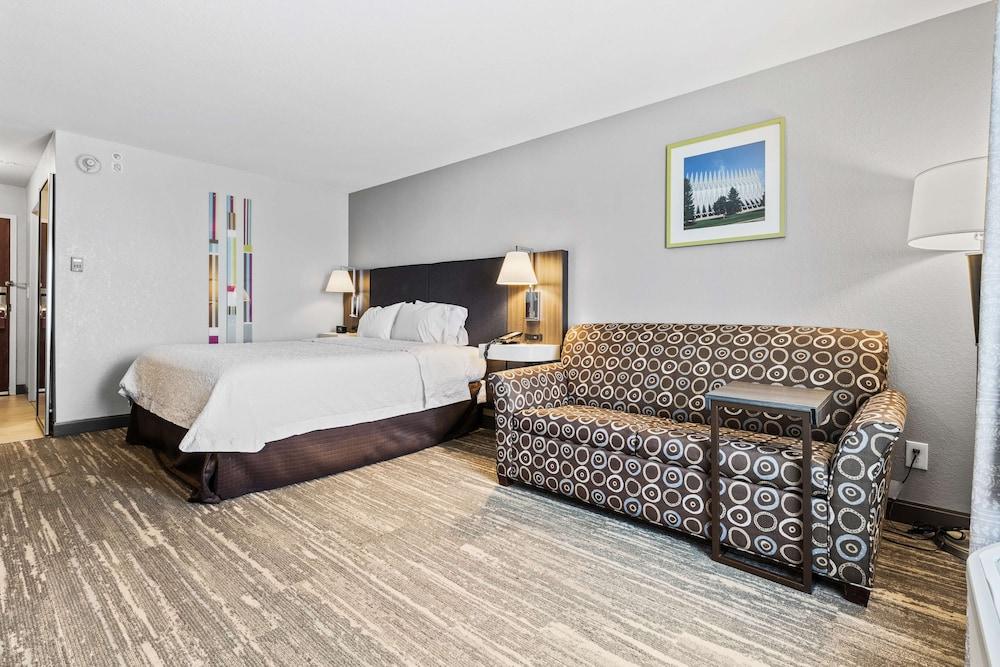 Hampton Inn & Suites Colorado Springs/Air Force Academy photo 47