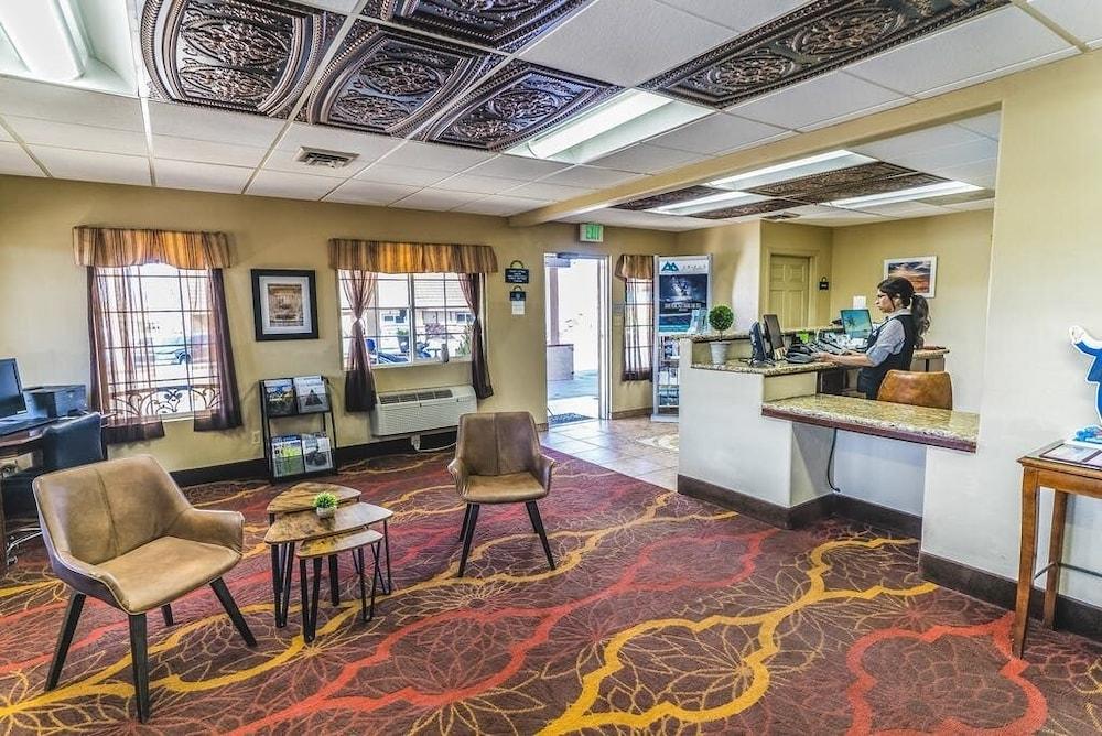 Montrose Valley Lodge photo 2