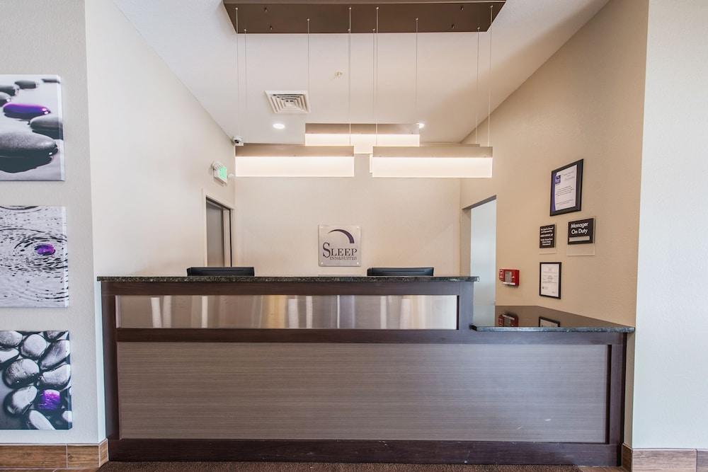 Sleep Inn & Suites Galion photo 36