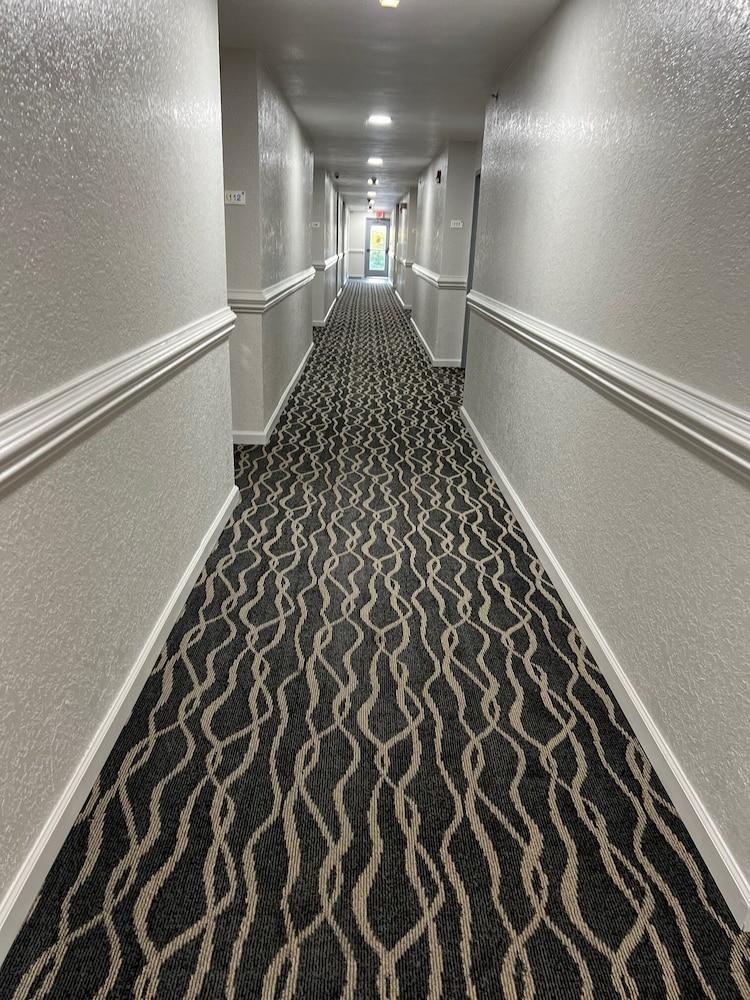 Super 8 by Wyndham Clemmons/Bermuda Run/Winston-Salem I-40 photo 27