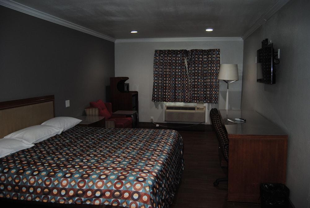 La Puente Inn photo 38