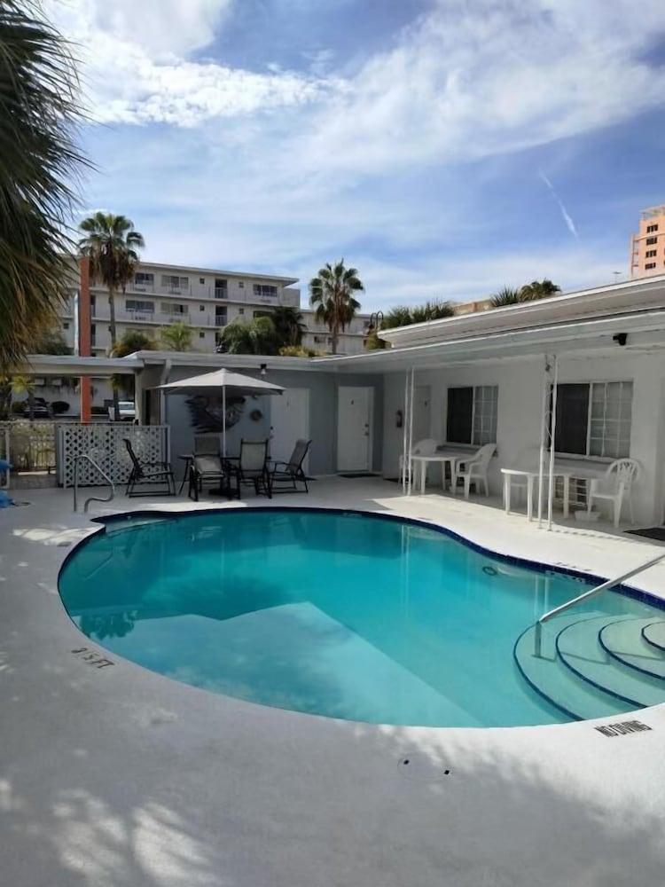 Tropical Sky Ranch Motel photo 3