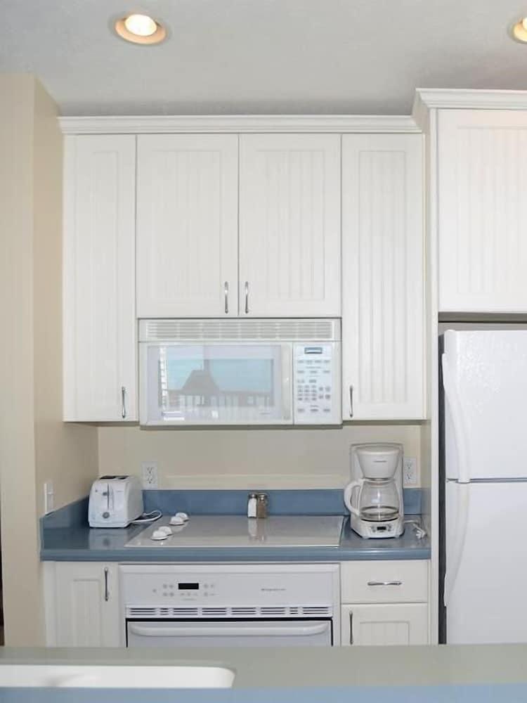 Beach Condominium Hotel photo 48
