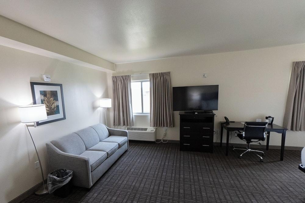Cobblestone Inn & Suites - Sheldon photo 22