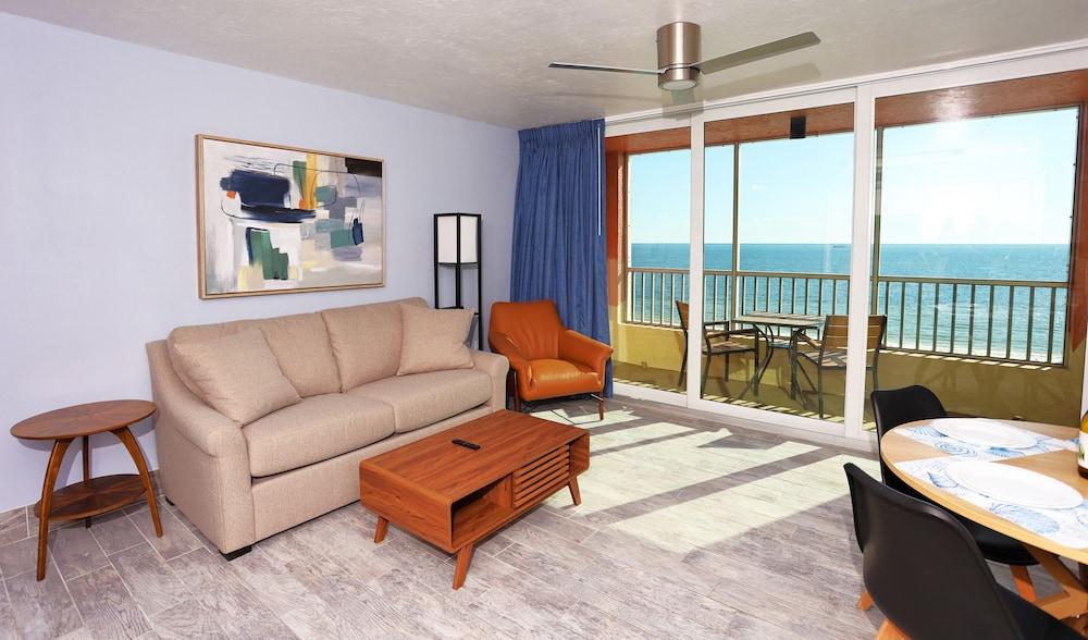 Casa Playa Beach Resort photo 32