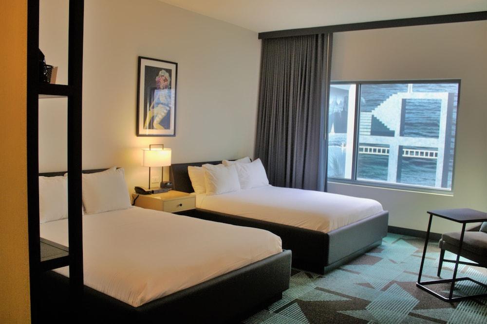 Downtown Grand Las Vegas photo 4