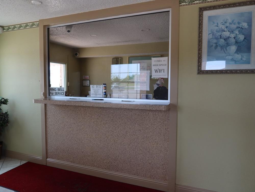 GREAT WESTERN INN photo 2