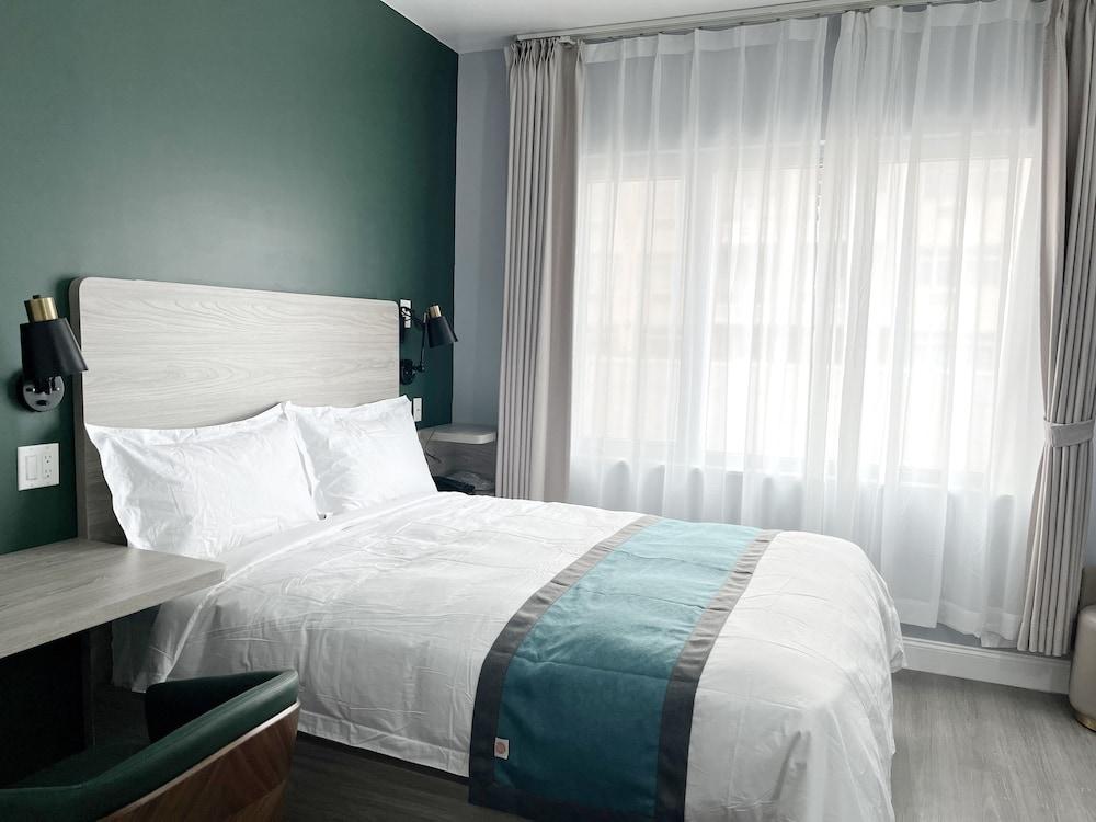 Starlight Hotel photo 2