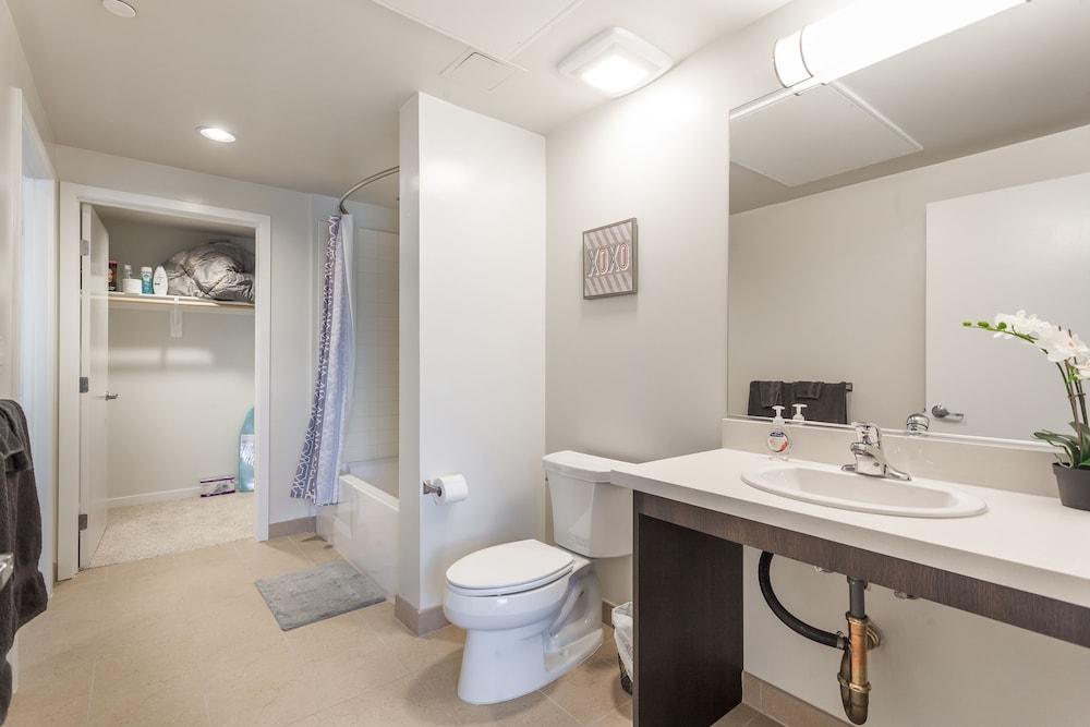 Tripbz Avalo Suites photo 44