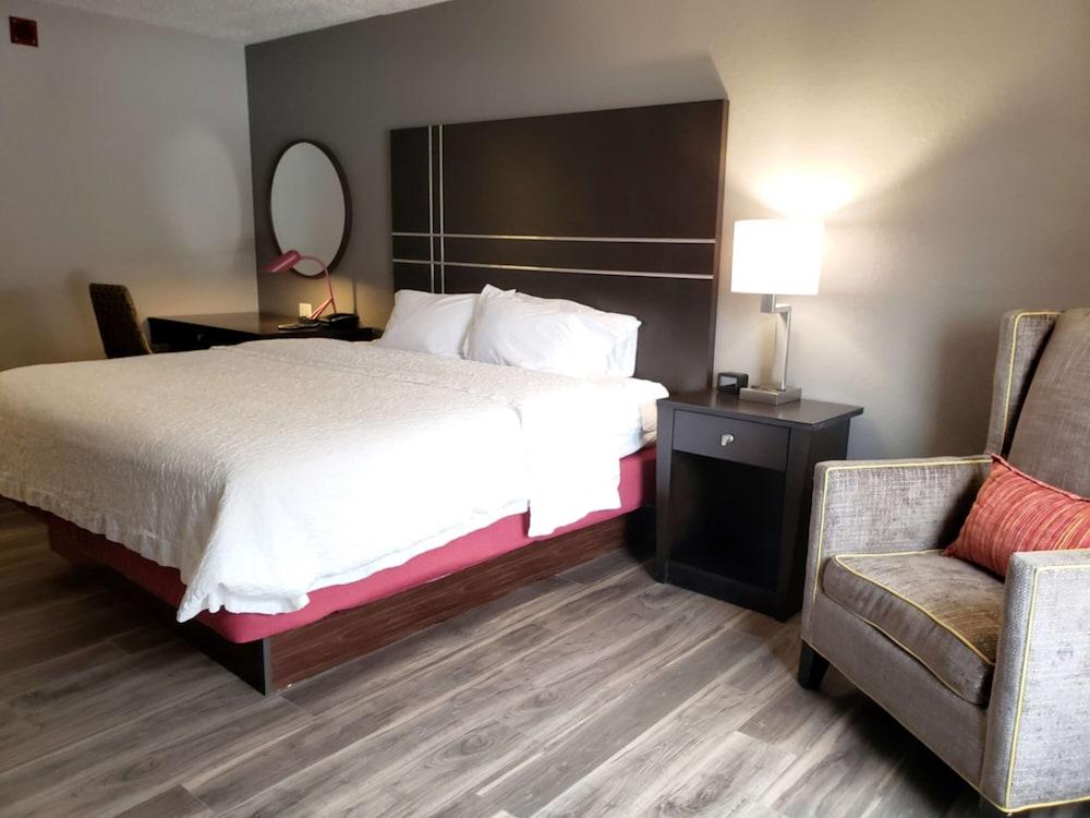 Hampton Inn Johnstown photo 7
