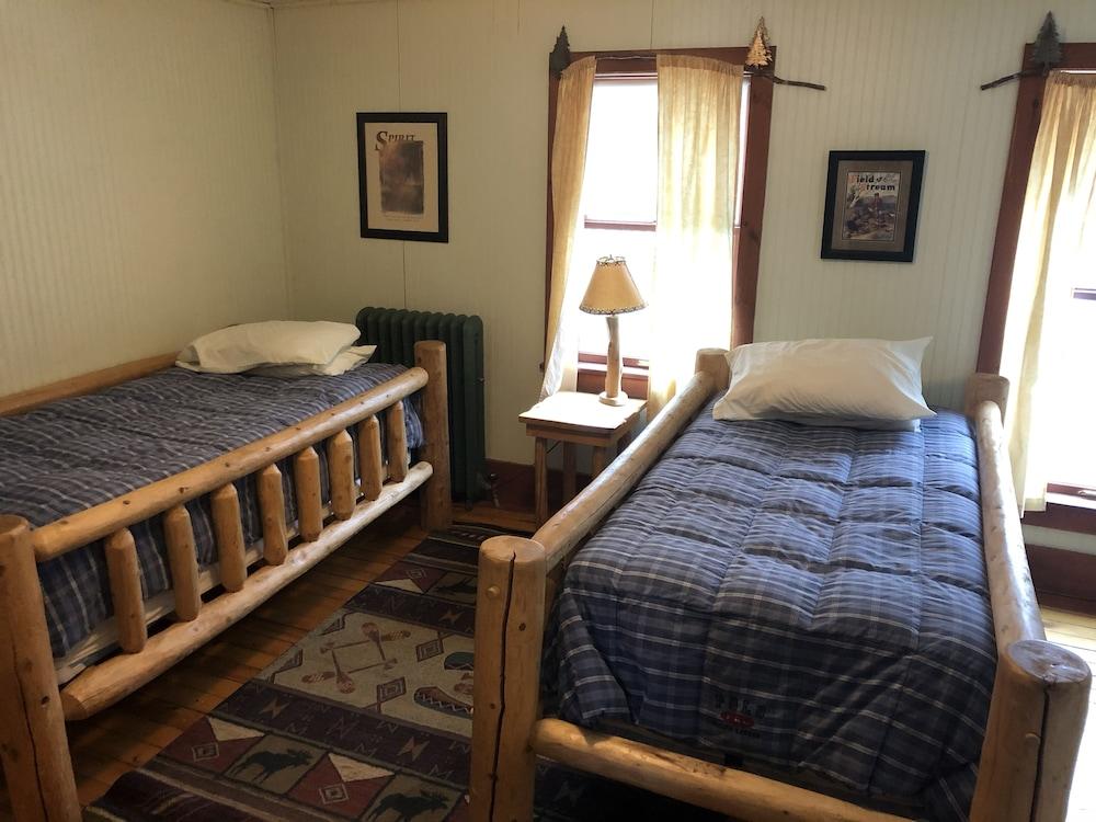 The Woods Inn photo 20