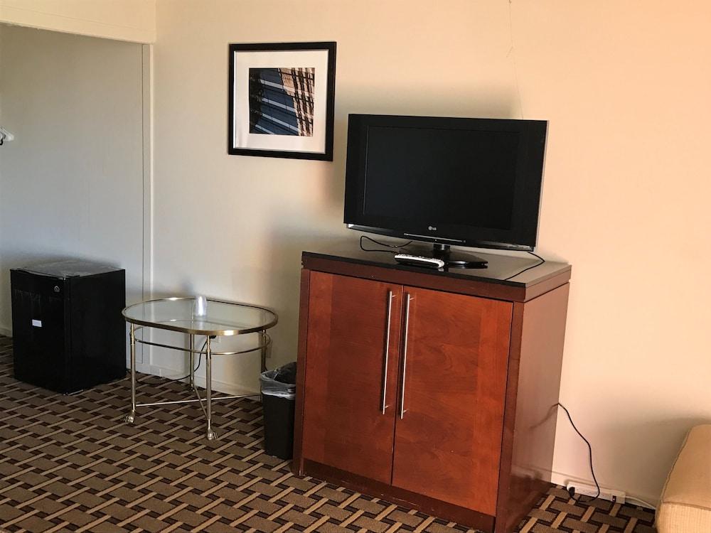 Grantmoore Motor Lodge photo 3